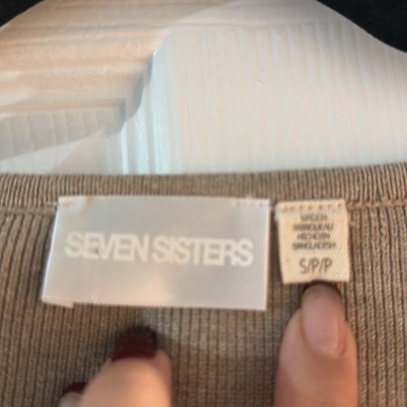 Beige Sweater - Picture 3 of 3